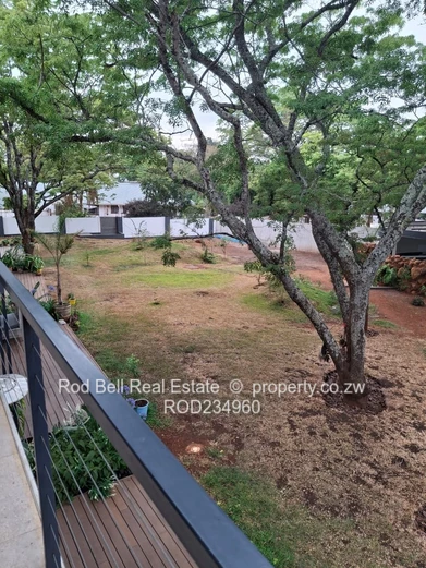 Chisipite 2-Bed Townhouse — Pool, Garden & Balcony