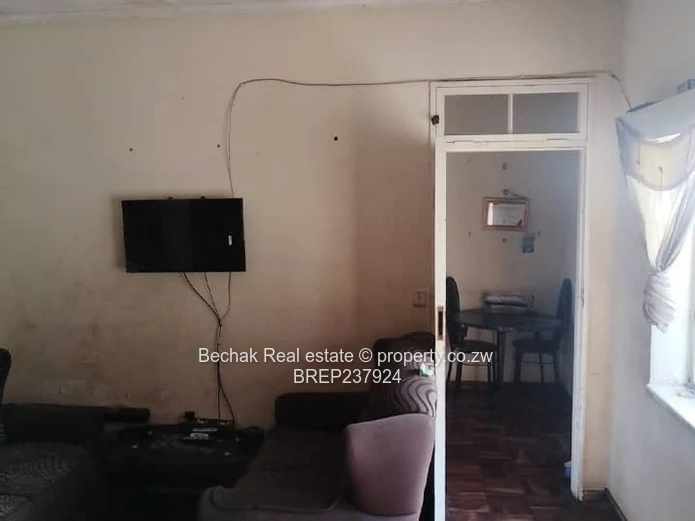 One bedroom flat for sale in bulawayo cbd 