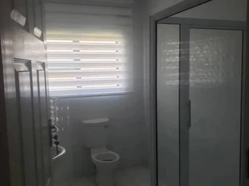 3 Bedroom Flat & Apartment