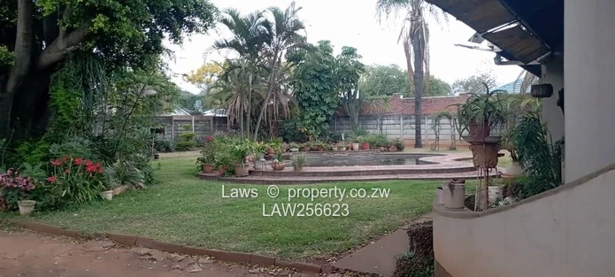 Prime Commercial Potential. Versatile 4 beds!