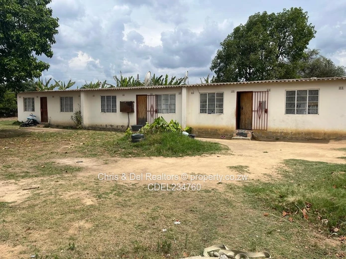 Exciting Investment Opportunity (3 x 2 bedrooms Housing Units)