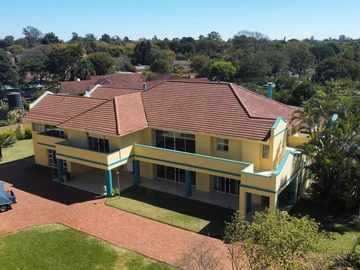 6-Bedroom House For Sale In Mt Pleasant