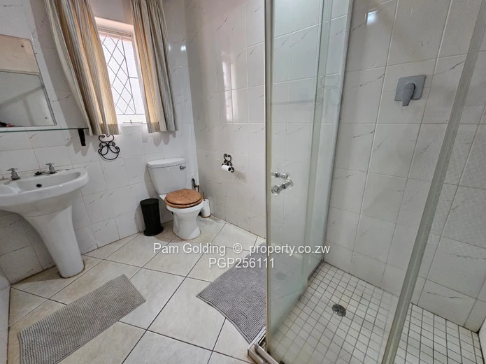 Charming 4 Bedroom Thatched Home