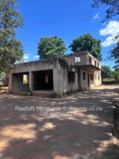 Dilapidated House For Sale In Carrick Creah