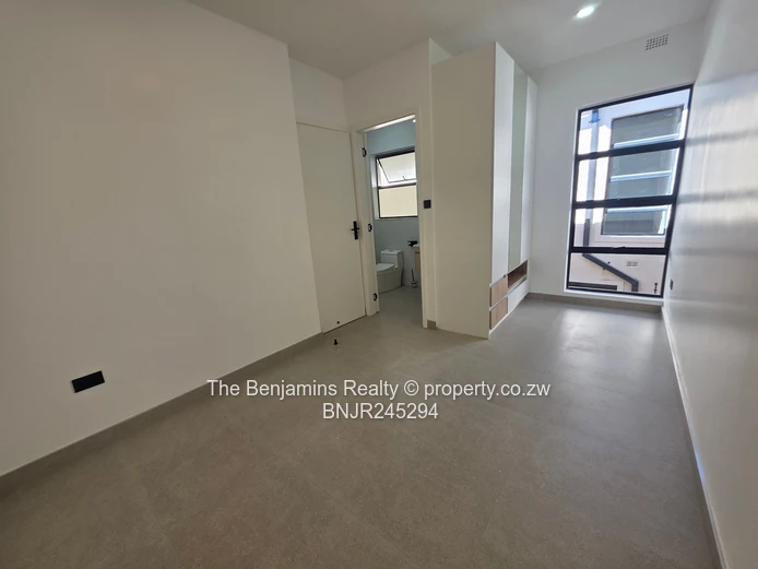 Two Bed Townhouse In Strathaven