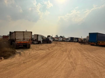 Commercial & Industrial Land