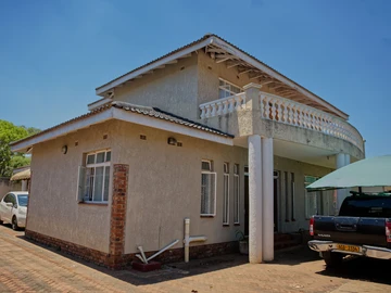 5 Bedroom House