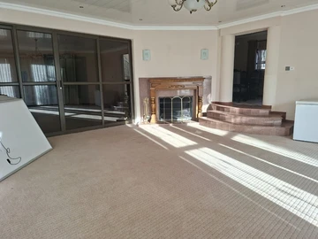 7 Bedroom House