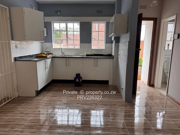 4 bedroomed townhouse, (UK Style) one bedroom ensuite.  (Sole Mandate)