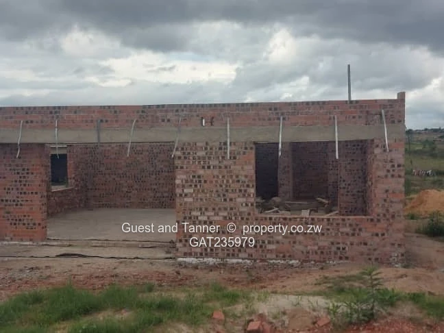 Incomplete 3-Bedroom House for Sale in Donnybrook Goshen City – Prime Location Near Zimre Park