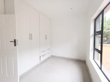 3 Bedroom Garden Flat