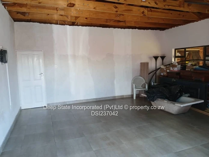 Borrowdale Pomona house for sale .