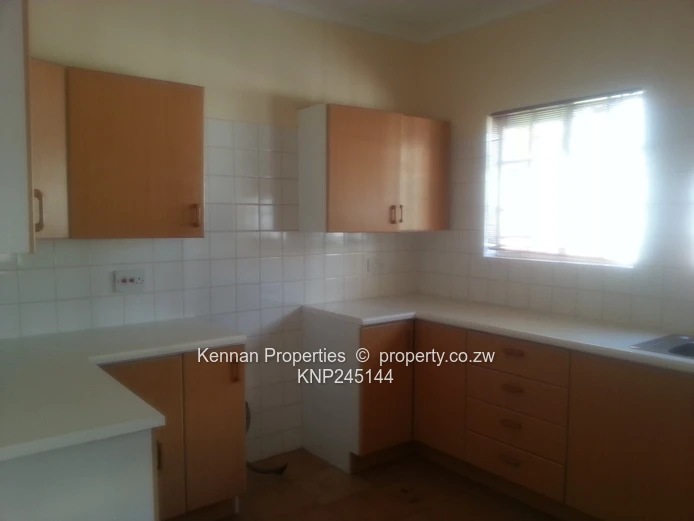 Neat and secure townhouse 