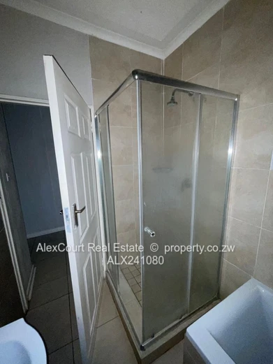 Apartment In A Gated Cluster Community (Sole Mandate)