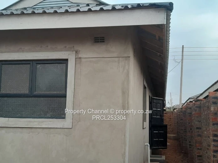 4-Bedroomed House in Glaudina — Walled & Tiled