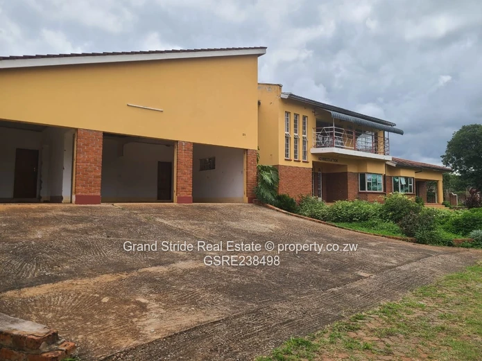 Double Storey House For Sale In Gletwyn