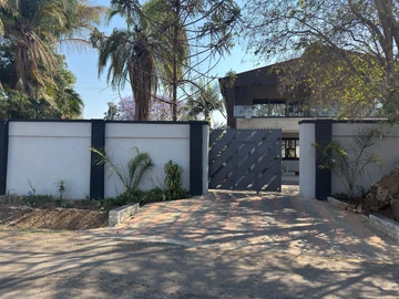 5 Bedroom Townhouse Complex