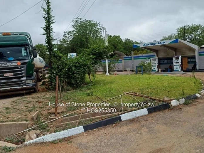  Fully Functional Beitbridge Service Station for Sale