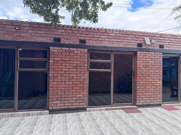 Shops to Rent in Avenues