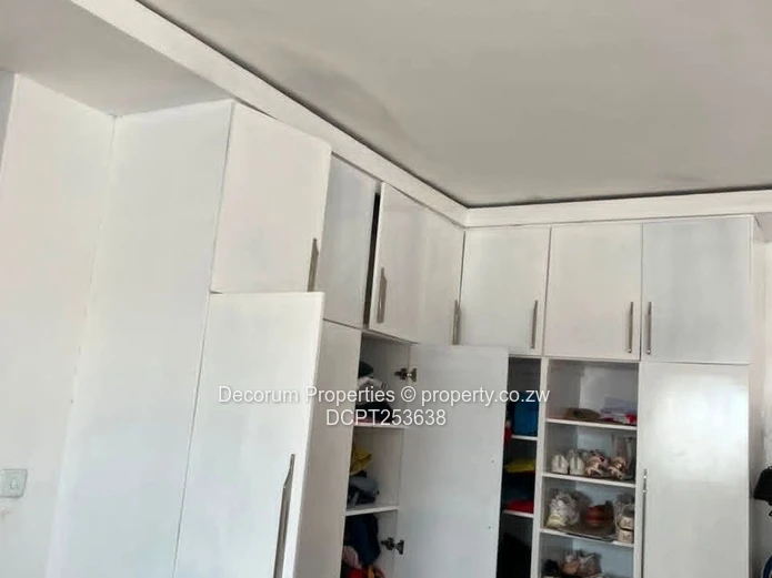 Gletwyn – Luxurious Double-Storey House For Sale (Sole Mandate)