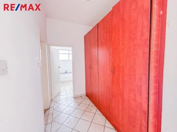 7 Bedroom Townhouse Complex