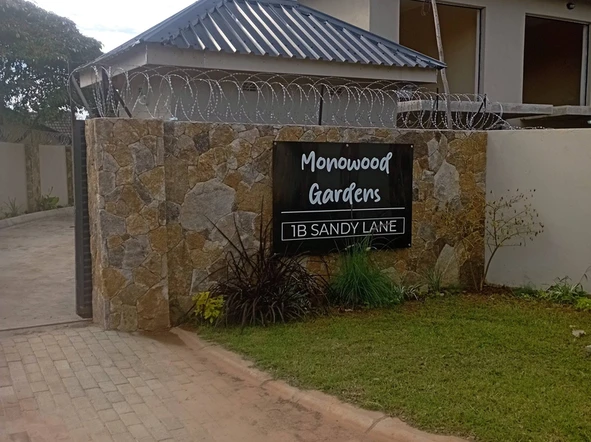 2 Bedroom Flat & Apartment