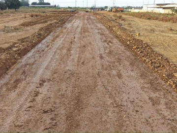 Commercial & Industrial Land