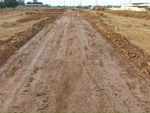 Commercial & Industrial Land