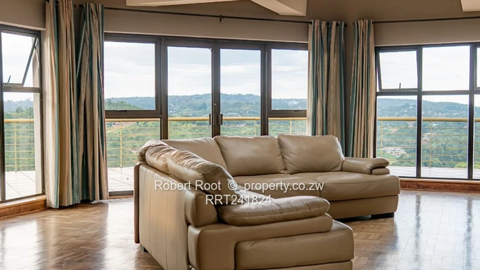 Folyjon Magnificient 5-Bed Furnished Villa with Pool & Borehole