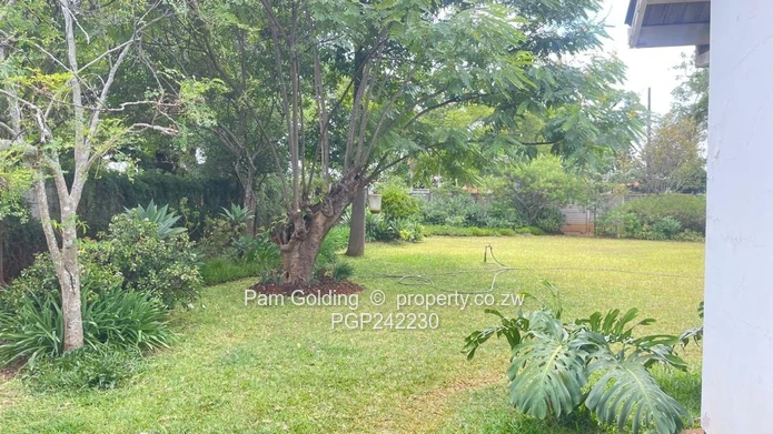 3 Bedroom House In Eastlea (Sole Mandate)