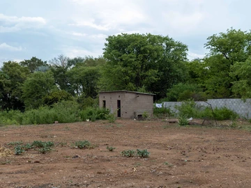 Commercial & Industrial Land