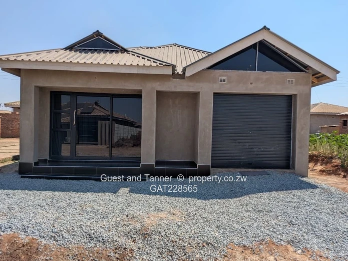 Solar Powered 3-Bedroom House for Sale in Glaudina with Developer’s Cession