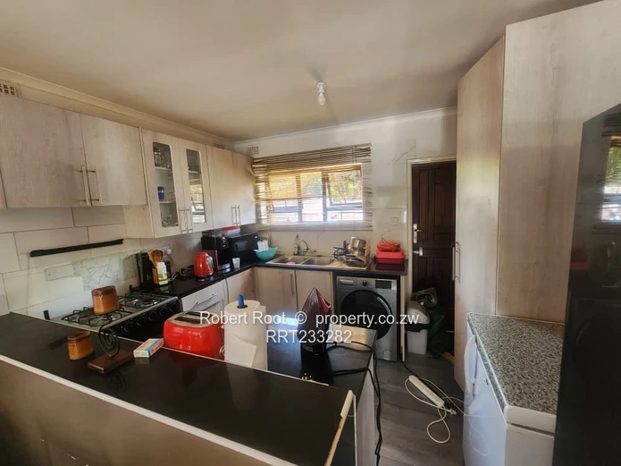 3 Bedroom Cottage for Rent in Greendale