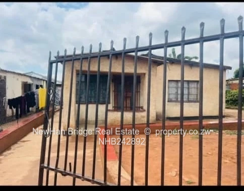Kambuzuma 6 House For Sale (Sole Mandate)