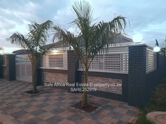 4-BEDROOM FAMILY HOME | 300SQM | $93K Budiriro Cabs