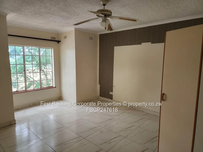 Prestigious Double-Storey Townhouse in Sunriver Manors