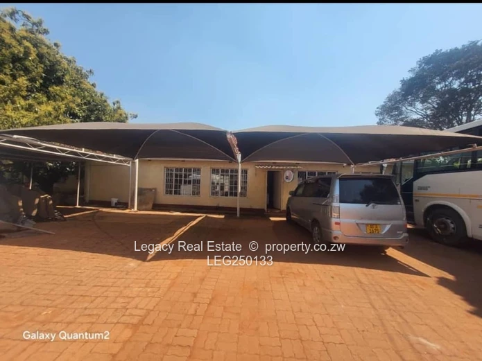 Milton Park: 20m² Office — Borehole & Shaded Parking