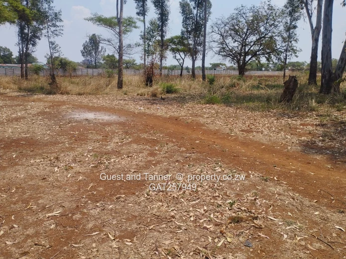 Beatrice - Harare-Masvingo Road Frontage - Service Station & Shopping Mall Stand