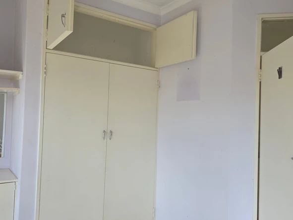 2 Bedroom Flat & Apartment