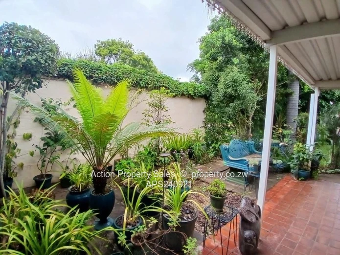 Fully Furnished 3 Bed Dandaro Unit! 