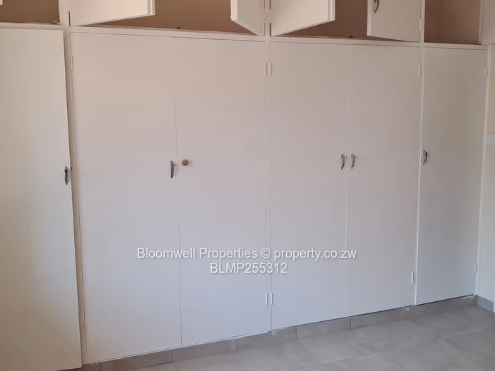 Spacious 3-Bed House in Vainona 