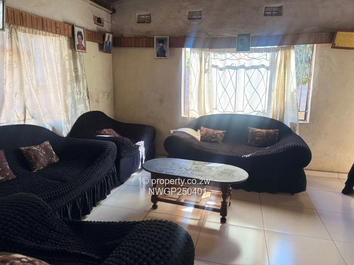?? For Sale | 4-Bedroom Family Home In Nketa 8 | $45,000