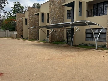 3 Bedroom Flat & Apartment