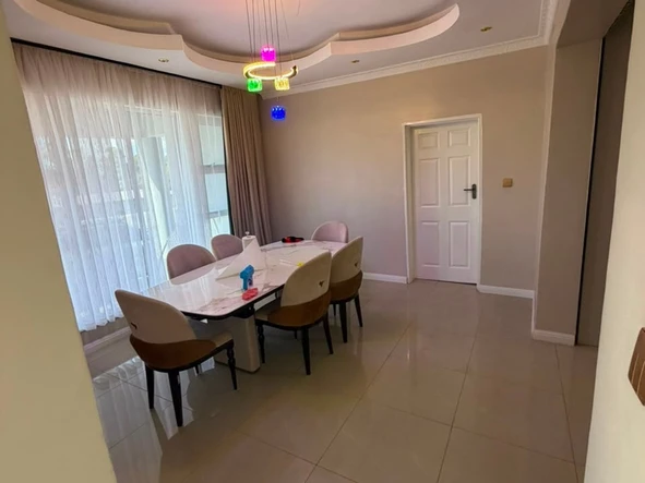 5 Bedroom House