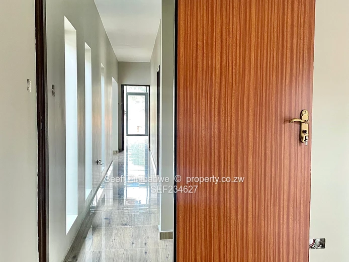 Exquisite 3-Bed Cluster House In Greendale