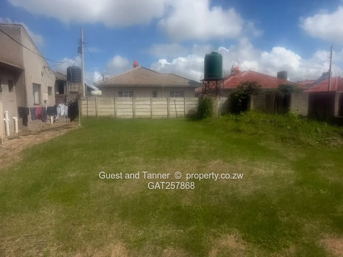 Residential Stand w/3 Roomed Cottage For Sale In Damofalls (Sole Mandate)