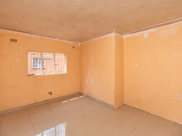 3 Bedroom Flat & Apartment