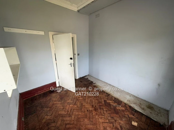 1st Floor Retail Shop for Rent in Belgravia