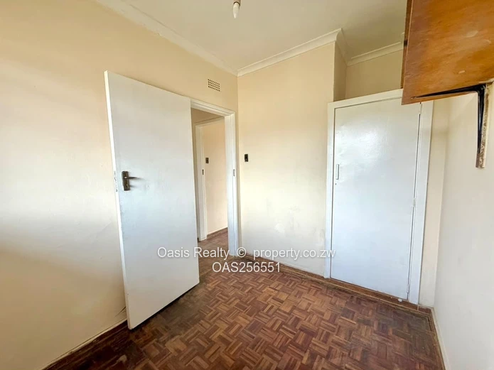 Conveniently Located Braeside House For Rent 