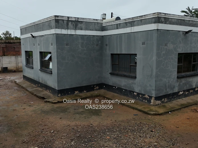 Prime Glenlorne Land With Rear Frontage On Gletwyn Road